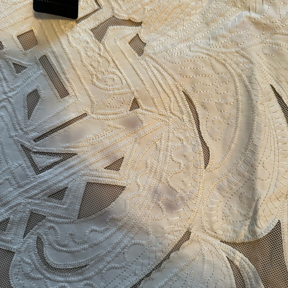 ✨BNWT✨ BEBE white gorgeous skirt size 10 - Picture 5 of 9